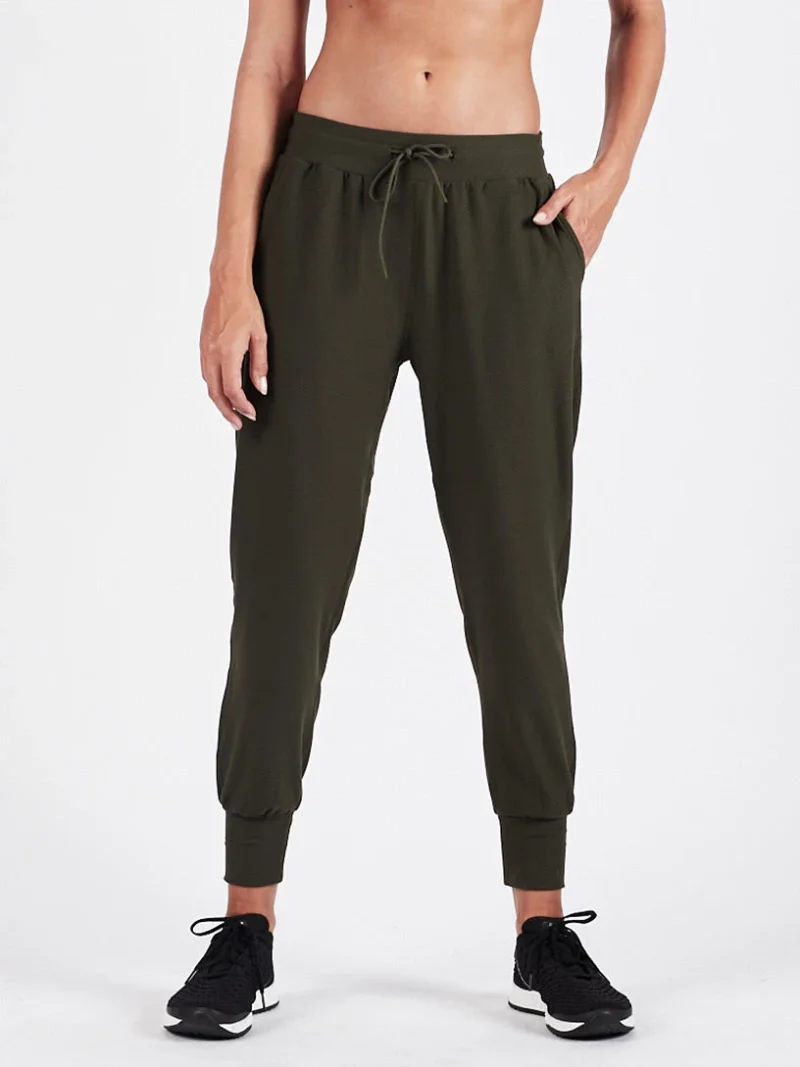 Performance Mesh Jogger | Moss