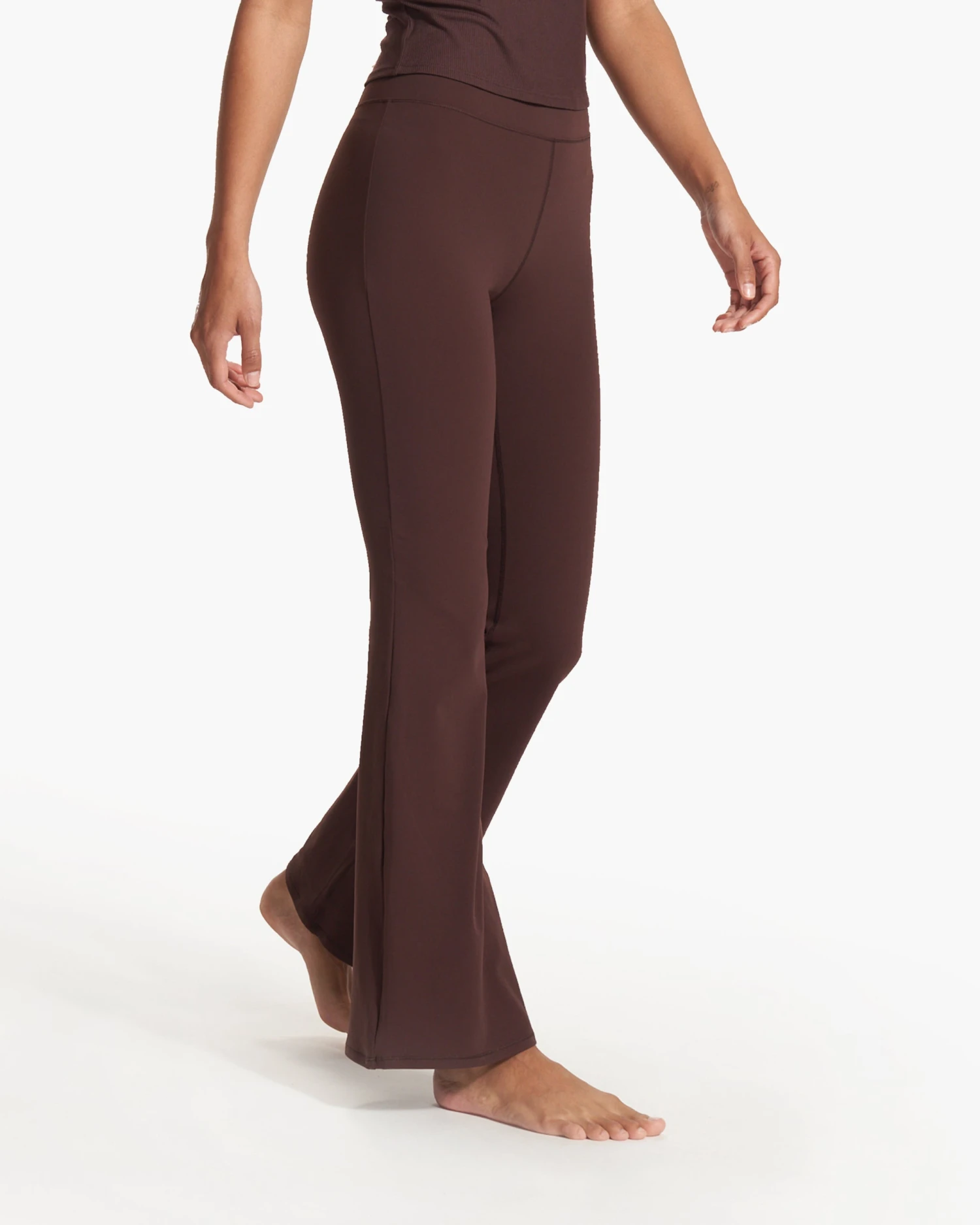 Studio Flare | Mahogany 2 Studio Flare | Mahogany - Image 2